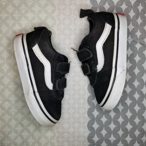 vans boys shoes size 5